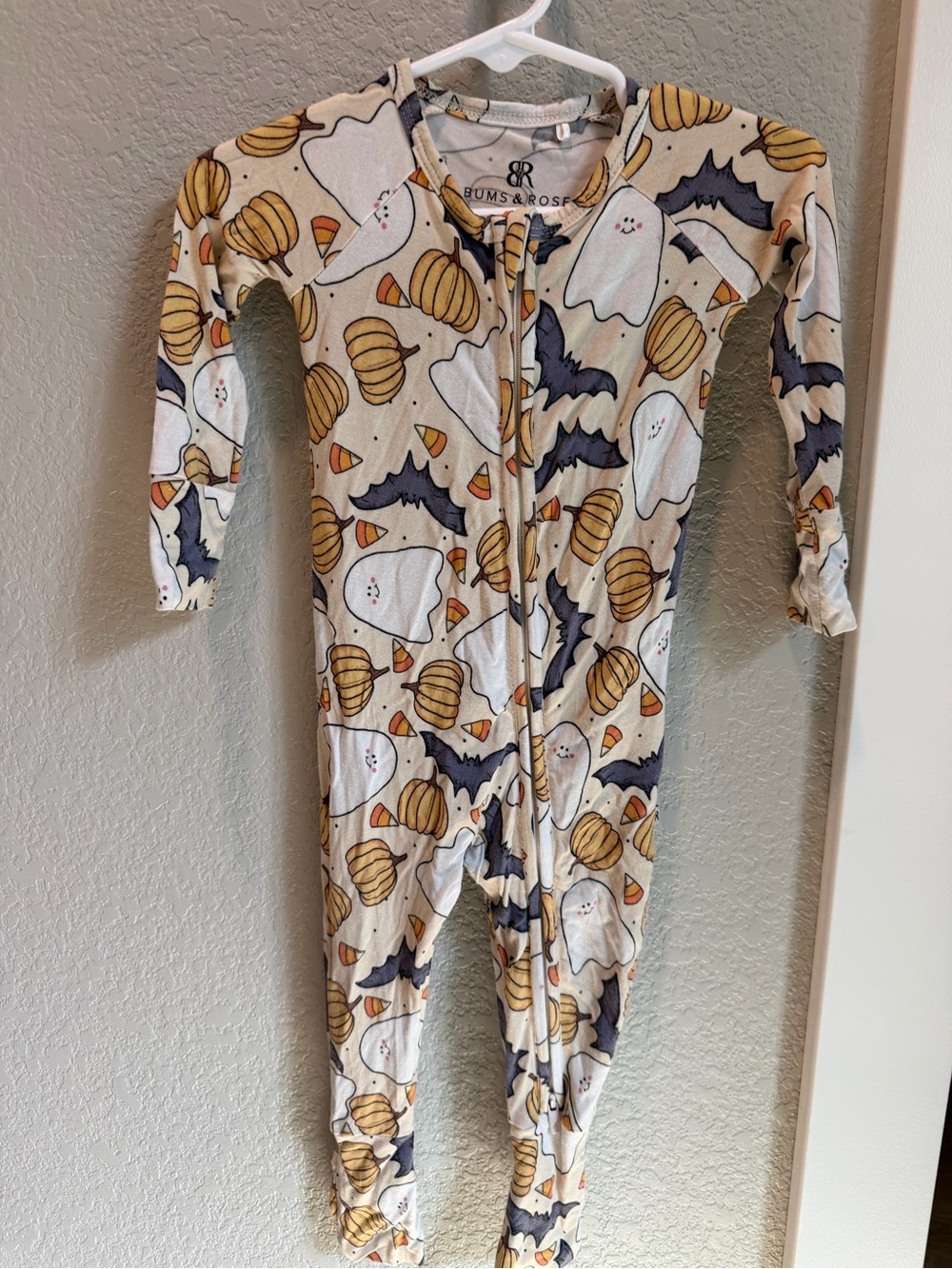 Bums & Rose Cream Halloween Ghosts & Pumpkins Kids One-Piece Footie